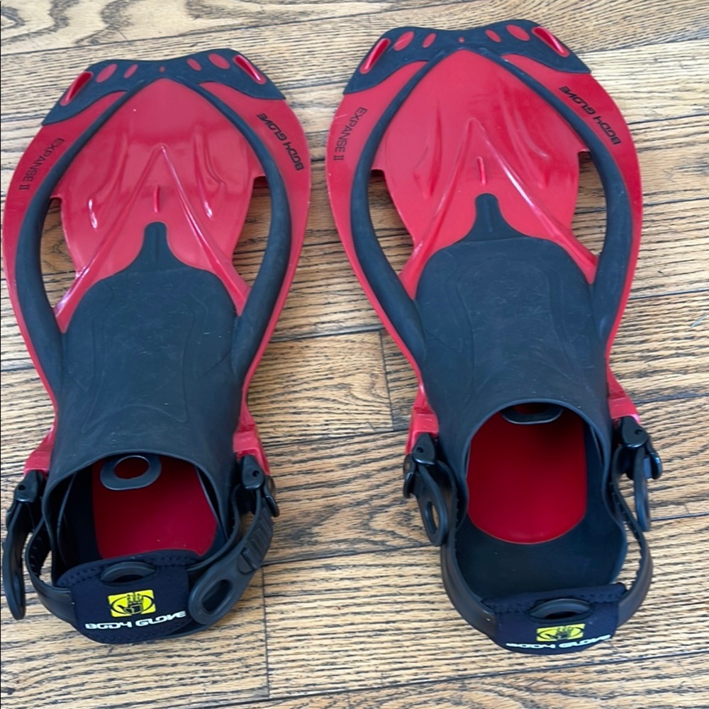 Body Glove Expanse II Swim Fins Diving Snorkeling Snorkel Swimming Swim Red